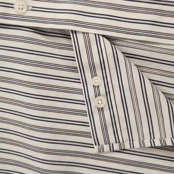3/$20 Dockers White Striped Wrinkle Free Button-Up Shirt - Picture 6 of 10